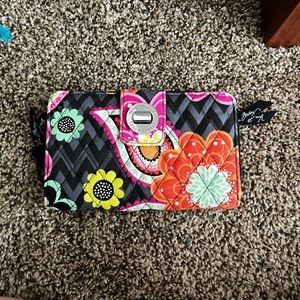 Small twist lock Vera Bradley wallet